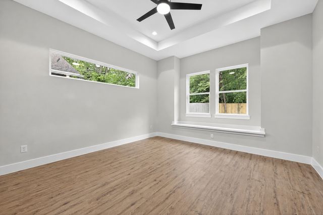 4323 Metropolitan Avenue, Dallas, TX 75210