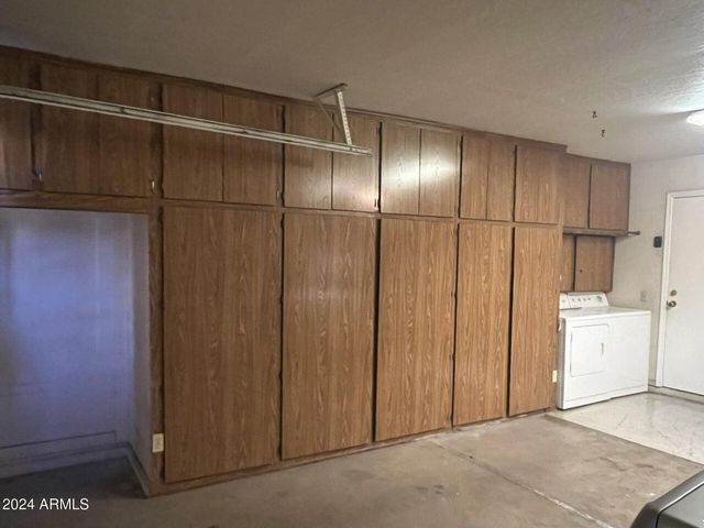 16623, Phoenix, AZ 85053