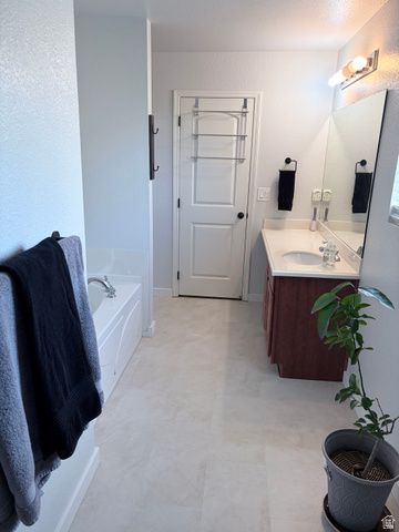 501 S OLIVE PL, Lehi, UT 84043