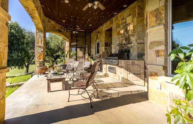 1539 WATERSTONE PKWY, Boerne, TX 78006