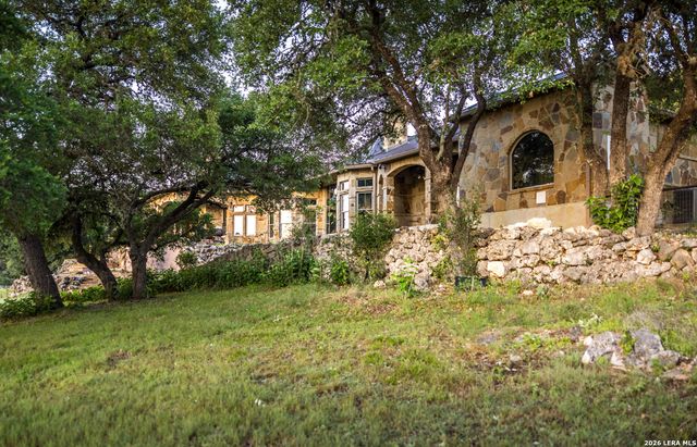 1539 WATERSTONE PKWY, Boerne, TX 78006