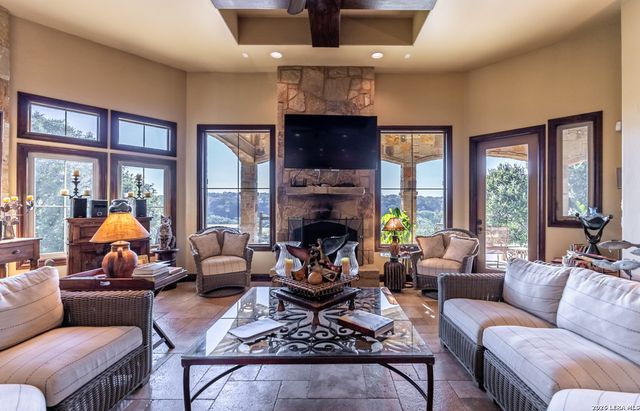 1539 WATERSTONE PKWY, Boerne, TX 78006
