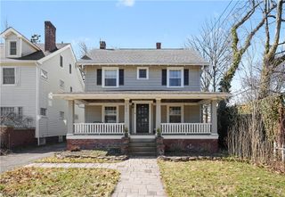 2164 Cottage Grove Drive, Cleveland Heights, OH 44118