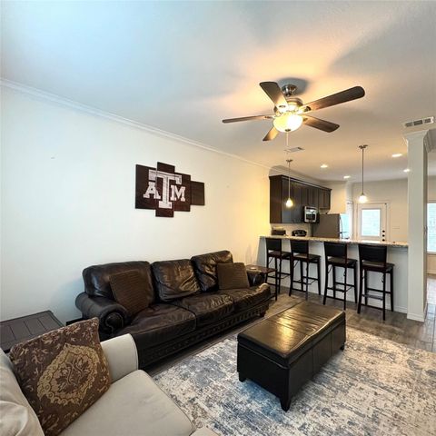 301 Southwest Parkway 308, College Station, TX 77840