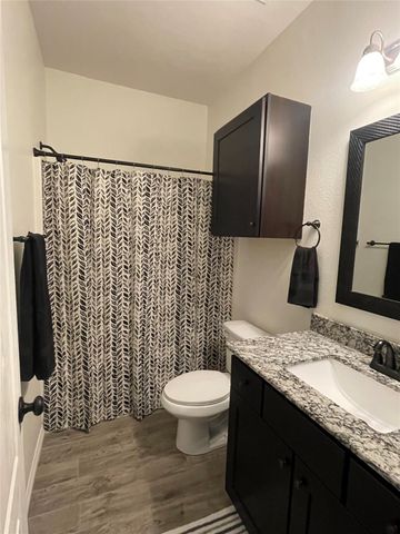 301 Southwest Parkway 308, College Station, TX 77840