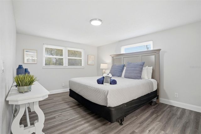 721 VILLAGE PLACE, Brandon, FL 33511