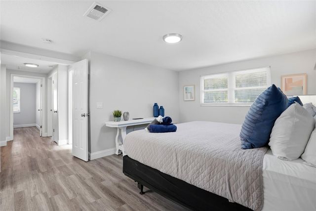 721 VILLAGE PLACE, Brandon, FL 33511