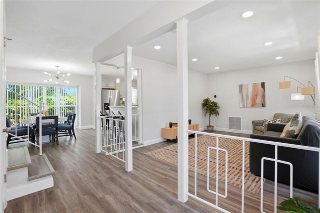 721 VILLAGE PLACE, Brandon, FL 33511