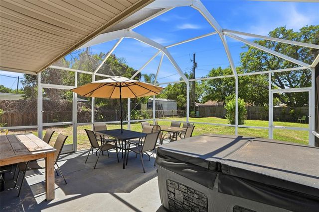 721 VILLAGE PLACE, Brandon, FL 33511