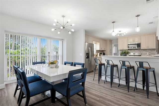 721 VILLAGE PLACE, Brandon, FL 33511