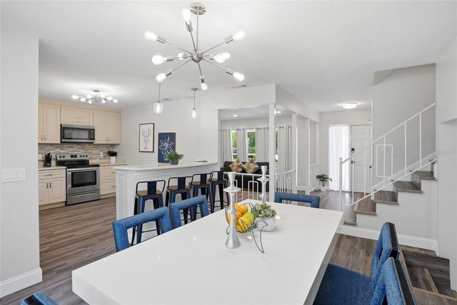 721 VILLAGE PLACE, Brandon, FL 33511