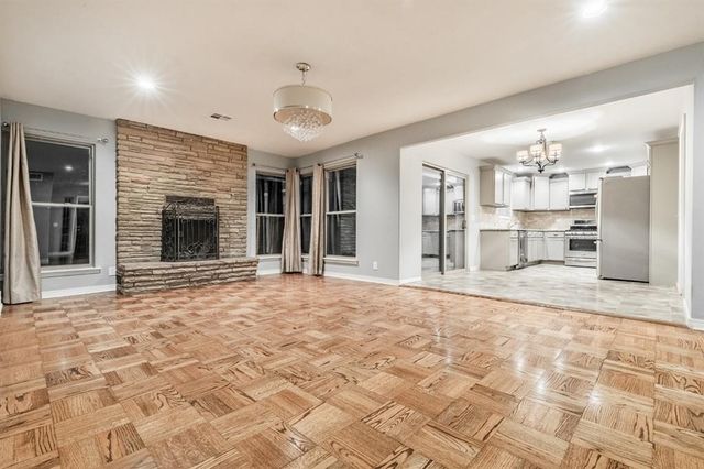 1906 Dorchester Drive, Oklahoma City, OK 73120