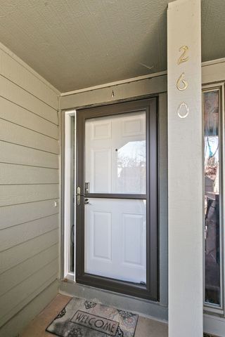 260 Timber Ridge Lane A, Lake Barrington, IL 60010