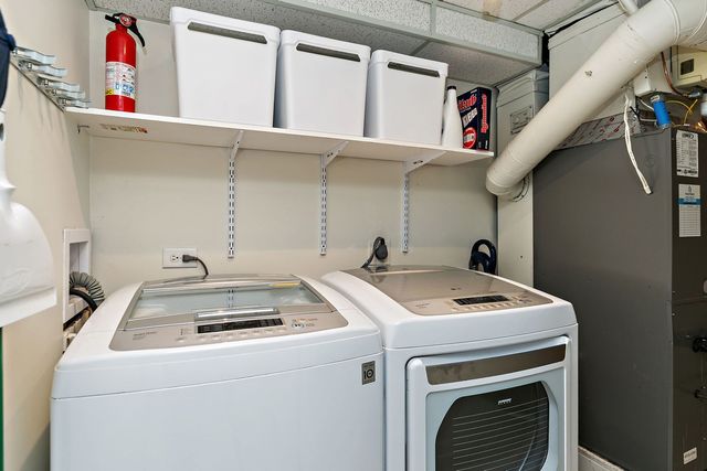 260 Timber Ridge Lane A, Lake Barrington, IL 60010