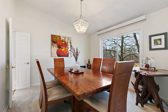 260 Timber Ridge Lane A, Lake Barrington, IL 60010