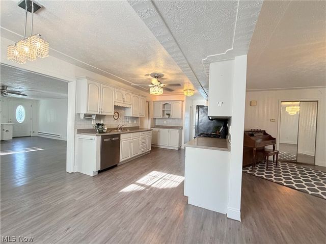 2051 Randall Street, Lorain, OH 44052