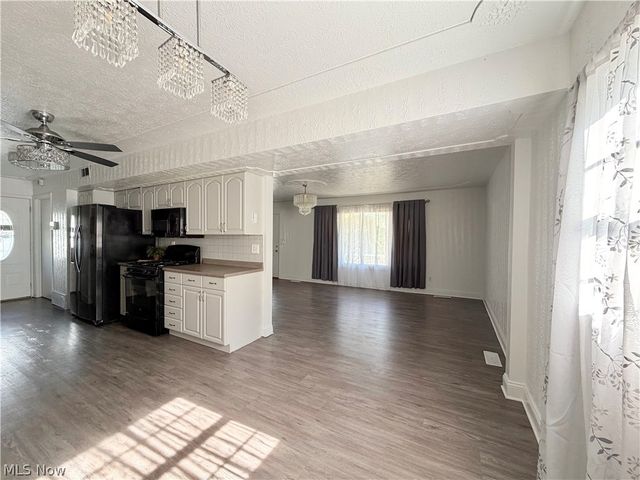 2051 Randall Street, Lorain, OH 44052