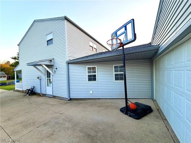 2051 Randall Street, Lorain, OH 44052
