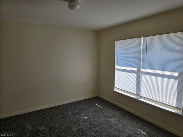 5010 Dolphin CT, Labelle, FL 33935