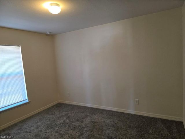 5010 Dolphin CT, Labelle, FL 33935