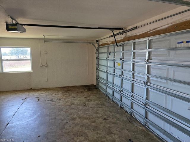 5010 Dolphin CT, Labelle, FL 33935