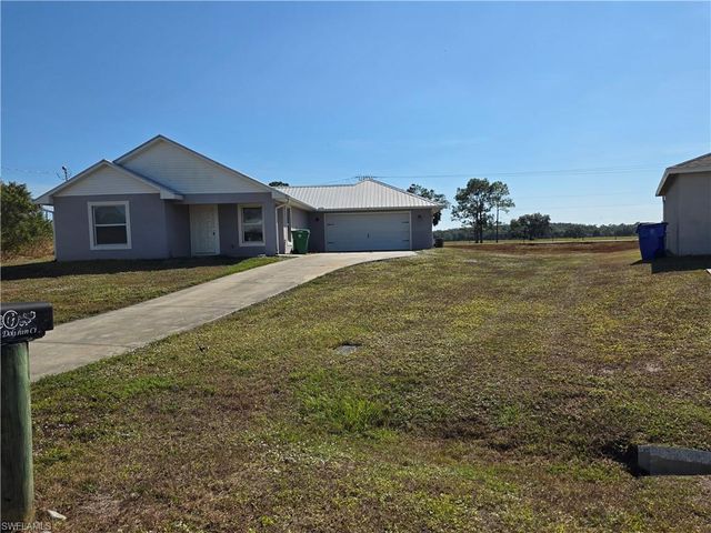 5010 Dolphin CT, Labelle, FL 33935