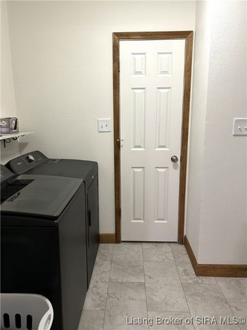 1206 Pinehurst, Madison, IN 47250