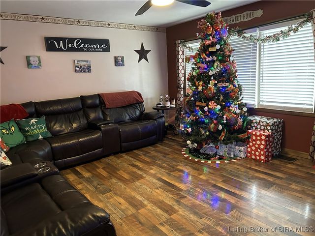 1206 Pinehurst, Madison, IN 47250