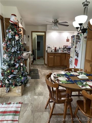 1206 Pinehurst, Madison, IN 47250