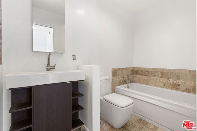 1628 N Formosa Avenue A, Los Angeles, CA 90046