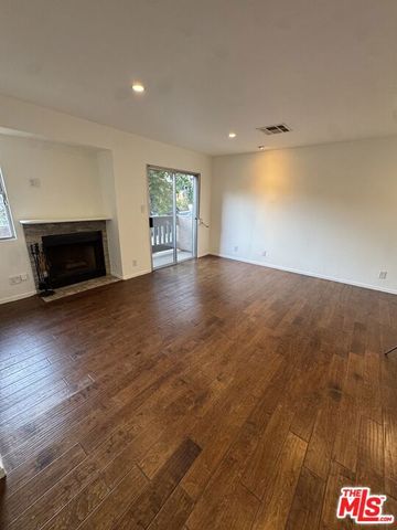 1628 N Formosa Avenue A, Los Angeles, CA 90046