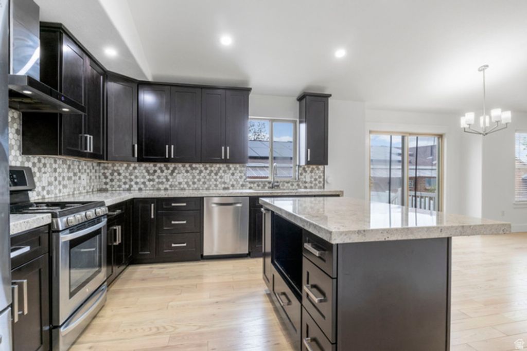 Image 16 of property listing at 678 W CORY RD, South Jordan, UT 84095