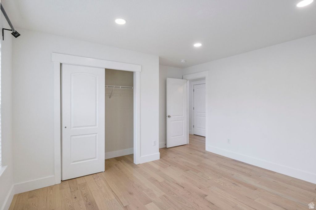 Image 26 of property listing at 678 W CORY RD, South Jordan, UT 84095