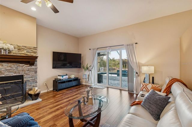 10022 OXFORD CHAPEL DRIVE, Tampa, FL 33647