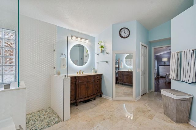 10022 OXFORD CHAPEL DRIVE, Tampa, FL 33647