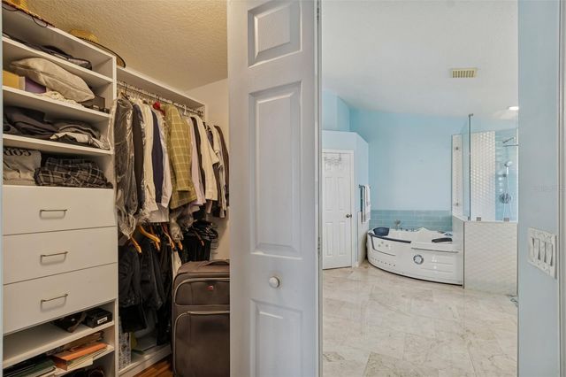 10022 OXFORD CHAPEL DRIVE, Tampa, FL 33647