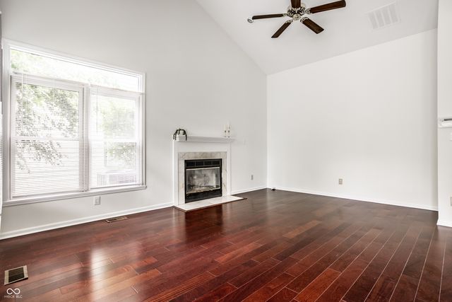 7570 Pinesprings West Drive, Indianapolis, IN 46256