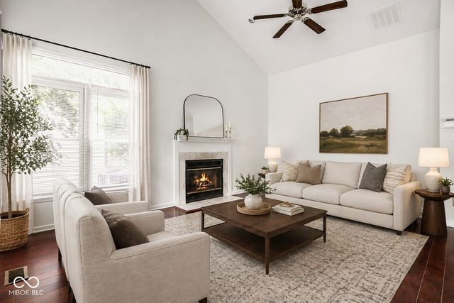 7570 Pinesprings West Drive, Indianapolis, IN 46256