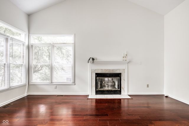 7570 Pinesprings West Drive, Indianapolis, IN 46256