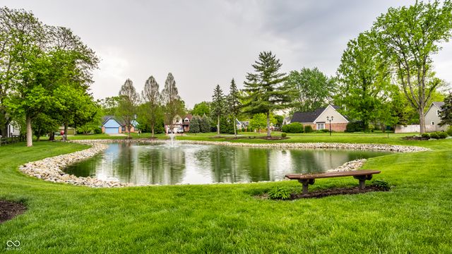 7570 Pinesprings West Drive, Indianapolis, IN 46256