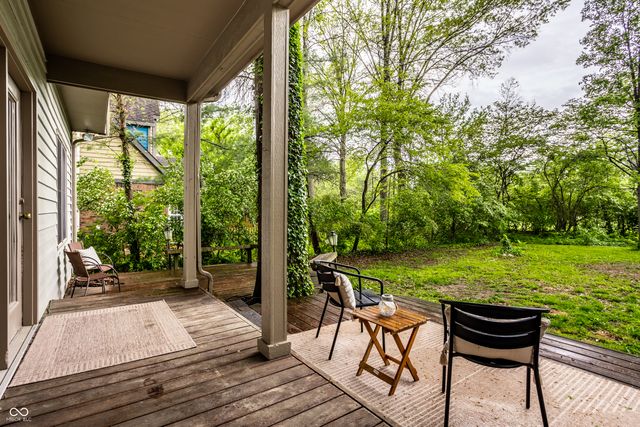 7570 Pinesprings West Drive, Indianapolis, IN 46256