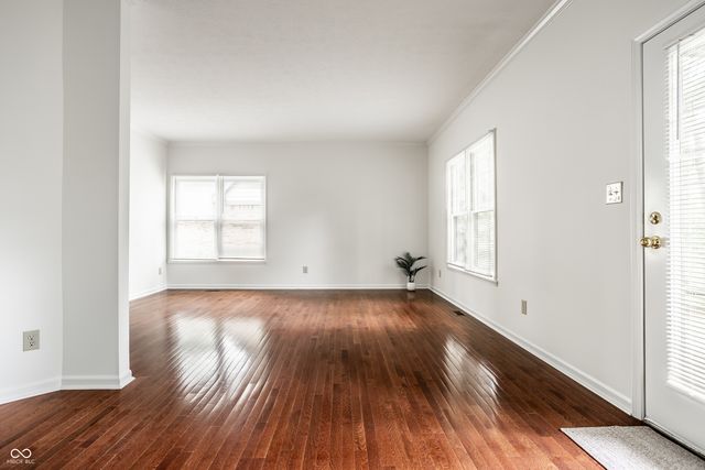 7570 Pinesprings West Drive, Indianapolis, IN 46256