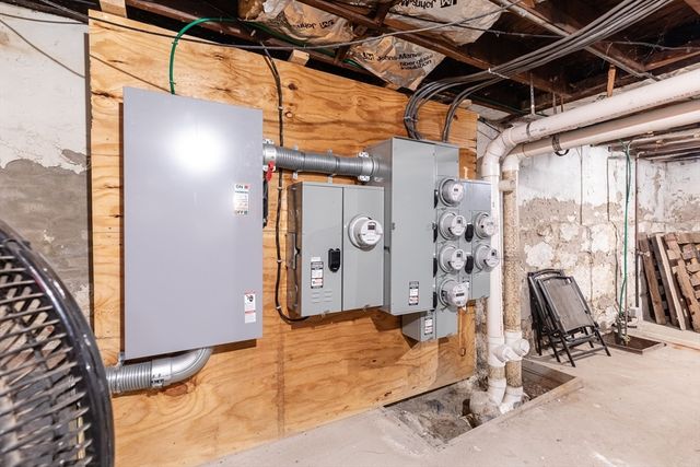 185 Lewis St 4, Lynn, MA 01902