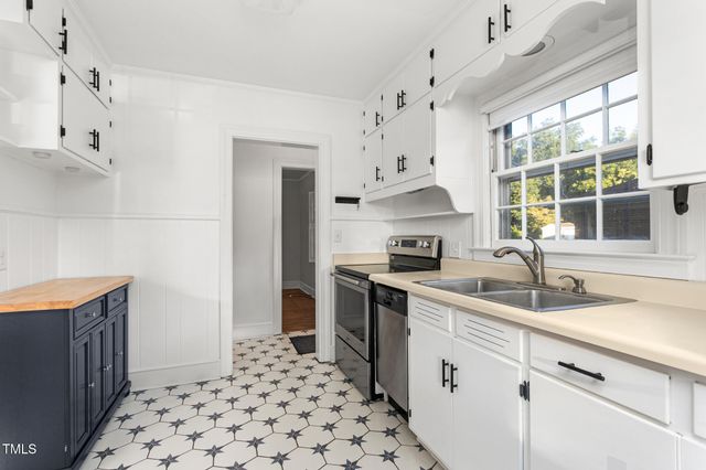 118 Tarleton Avenue, Burlington, NC 27215