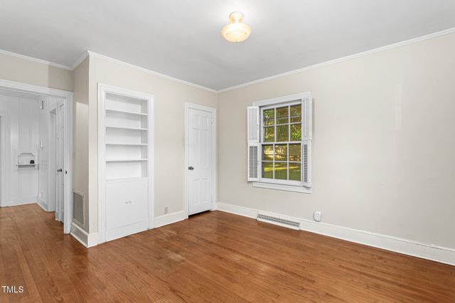 118 Tarleton Avenue, Burlington, NC 27215