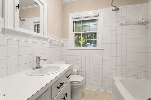 118 Tarleton Avenue, Burlington, NC 27215