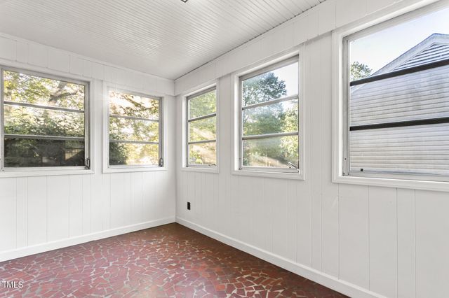 118 Tarleton Avenue, Burlington, NC 27215