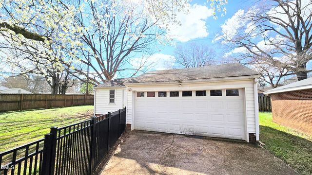 118 Tarleton Avenue, Burlington, NC 27215