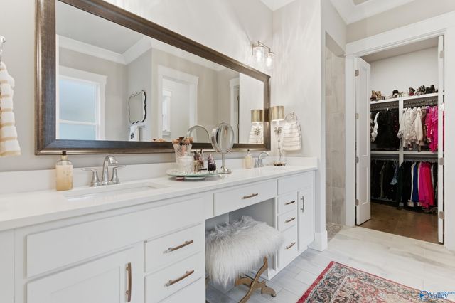 240 Farmhouse Drive, Madison, AL 35757