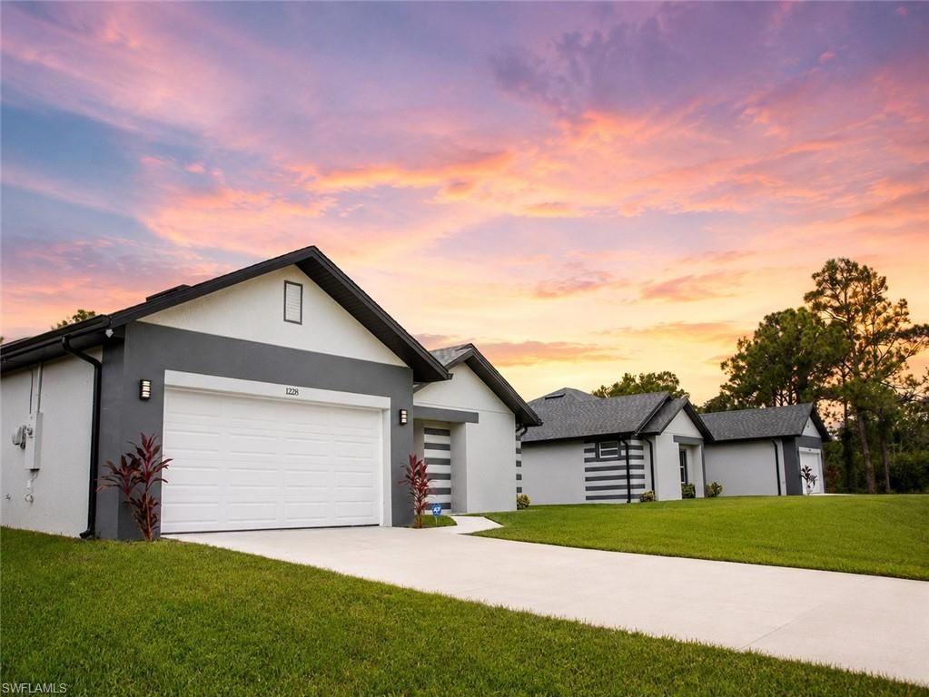 970 Grant BLVD, LEHIGH ACRES, FL 33974 — photo 2